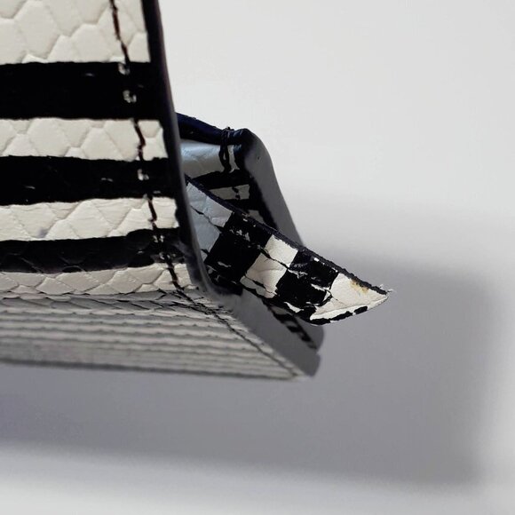 NWT Scotch & Soda black & white striped snakeskin-like leather wallet - Picture 9 of 10